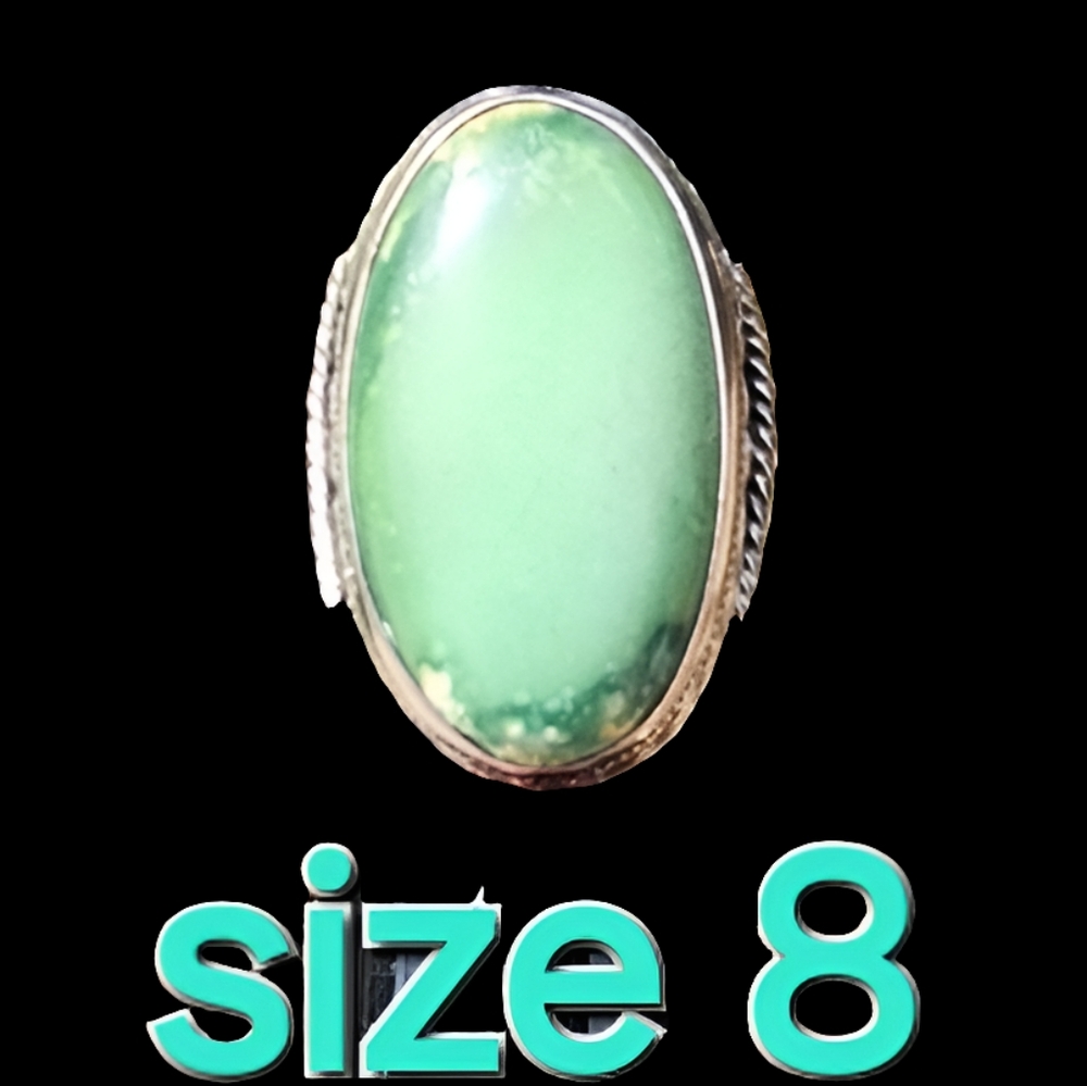 Sterling Silver Native American green stone ring size 8 fine Vintage Jewelry - Picture 4 of 7